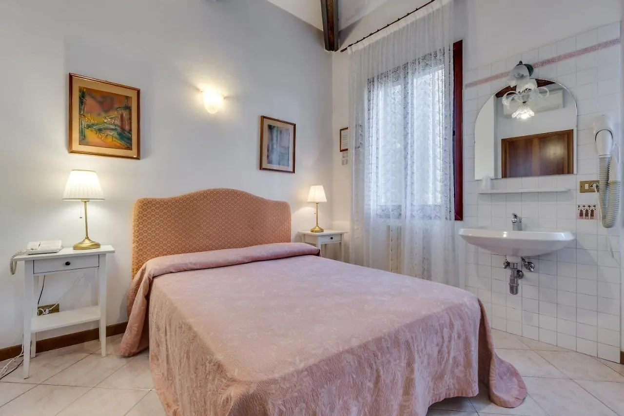 Hotel Bernardi Semenzato Wenecja 2*,  Włochy