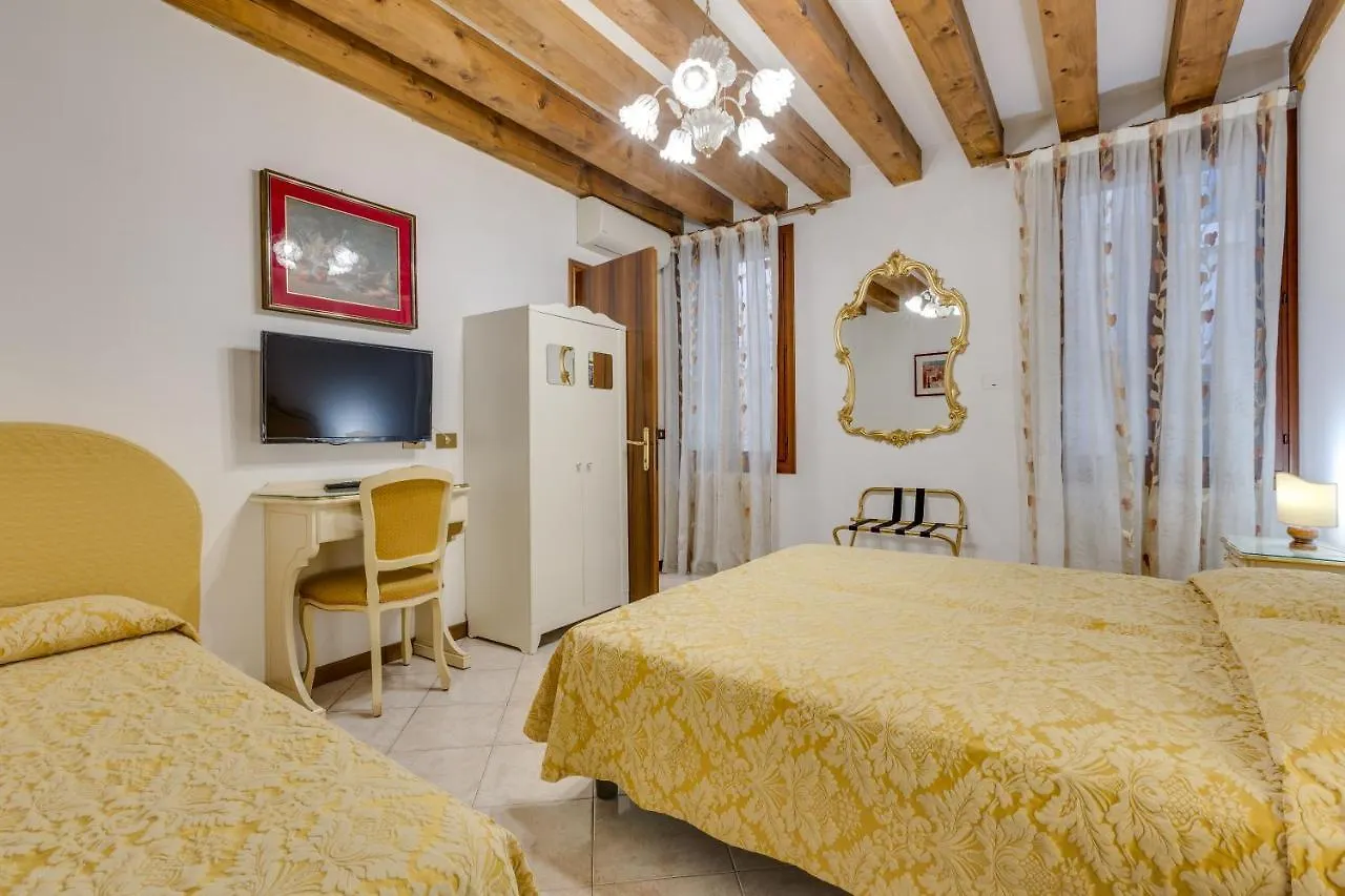 Hotel Bernardi Semenzato Wenecja 2*,