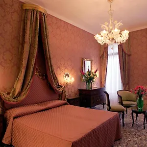 Casa Pisani Canal 3* Wenecja