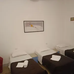  Hostel Emanuela Itálie