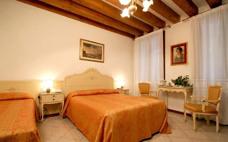 **  Hotel Bernardi Semenzato 베니스 이탈리아